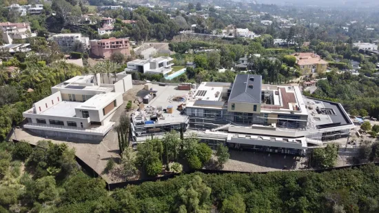 Megacarstvo vrijedno preko 100 milijuna dolara: Pogledajte &scaron;to gradi slavni ko&scaron;arka&scaron;