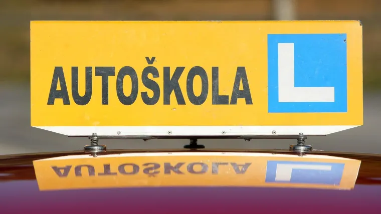 Ako ti je vozačka dozvola već godinama u rukama, poku&scaron;aj se prisjetiti svih prometnih propisa