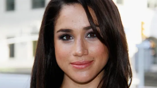 Od holivudske ljepotice do najomraženije osobe u Britaniji: Kako se Meghan Markle mijenjala