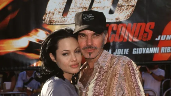 Ljubila se s bratom i oko vrata nosila krv biv&scaron;eg: Sjećate li se Angeline s početka karijere?