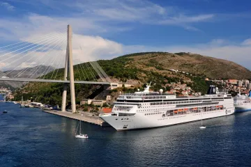 Dubrovnik u središtu najveće svingerske zabave: Kruzerom ih stiže više od 1200