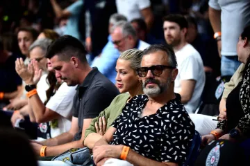 Sergej Trifunović i njegova 24 godine mlađa supruga u izlasku: Nisu skidali osmijeh s lica