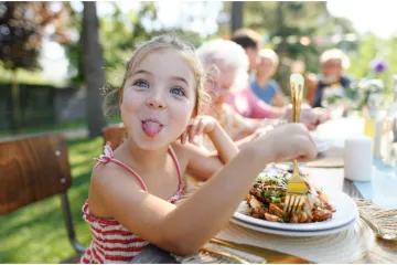 Vaše dijete manje jede ili odbija hranu? 'Postoji razlog zašto, ne trebate se brinuti'