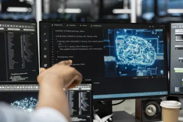 'Kum' umjetne inteligencije upozorava: AI bi vrlo brzo mogao ugroziti čovječanstvo