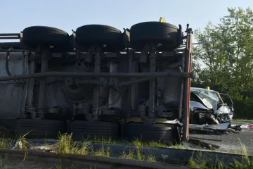 Strašna prometna nesreća na A3: Sudarili se cisterna i pet auta, jedna osoba poginula