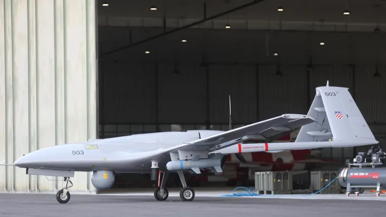 Moćni, precizni, nemilosrdni: Predstavljen Bayraktar! Ovako izgleda budućnost ratovanja