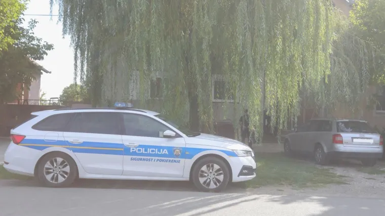 Prve fotografije s mjesta užasa: U septičkoj jami navodno na&scaron;li raskomadanu ženu