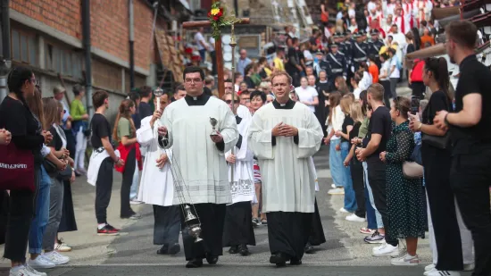 Tisuće vjernika u Bistrici: Nadbiskup Kutle&scaron;a podsjetio kako je Marija postala 'kraljica Hrvata'