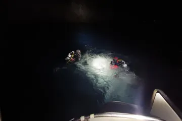 Auto je potonuo, a četvero ljudi je ostalo zarobljeno unutra: 'Zaronio je na 16 metara, ali...'