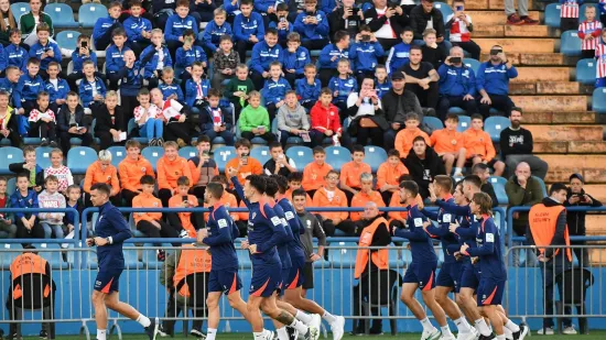 Vatreni odu&scaron;evili Varaždin otvorenim treningom: Svi komentiraju novi imidž koji sprema Gvardiol