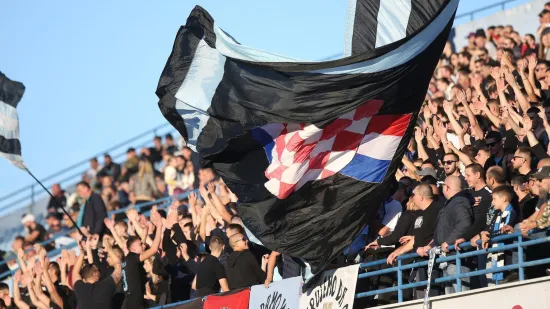 Rat na terenu i na trbinima! Ultrasi nadglasali Torcidu i poslali poruku koja je razgalila Hrvate