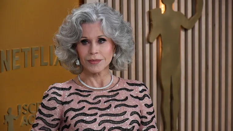 Je li ovo najljep&scaron;a baka na svijetu? Vjerovali ili ne, Jane Fonda ima 87 godina