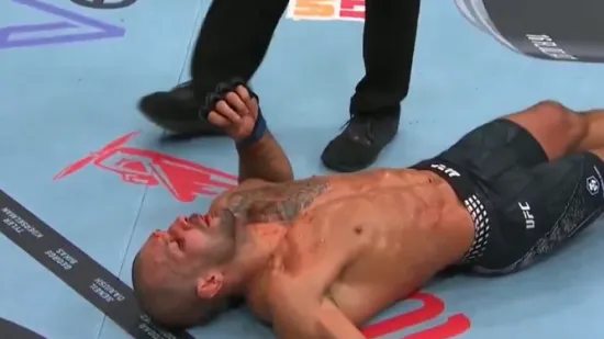 Senzacionalni hrvač u stilu Cro Copa brutalno nokautirao suparnika: 'Ne smijem psovati, ali...'