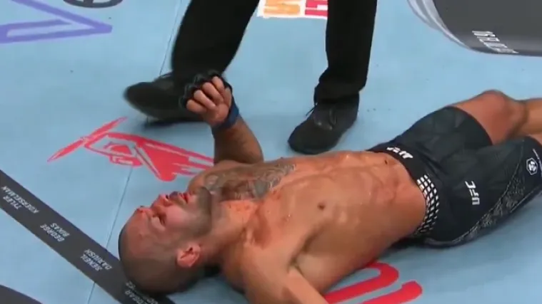 Senzacionalni hrvač u stilu Cro Copa brutalno nokautirao suparnika: 'Ne smijem psovati, ali...'