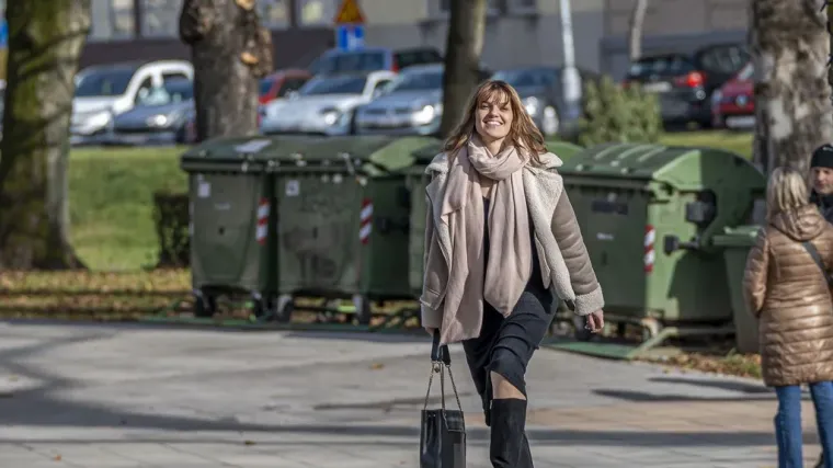 Brineta osmjehom razoružala prolaznike: Nije joj bilo konkurencije