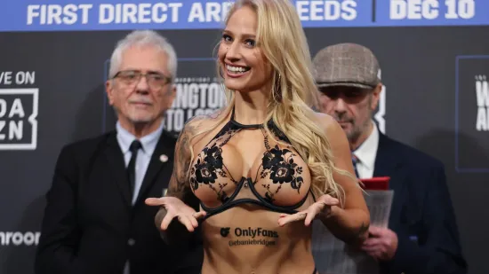 'Nosim donje rublje, imam ogromne grudi i naravno da ću ih pokazati. Radit ću &scaron;to želim'