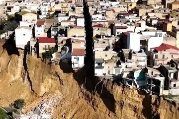 Snimke od kojih hvata jeza: Cijeli grad visi na litici, mještani godinama upozoravali na katastrofu