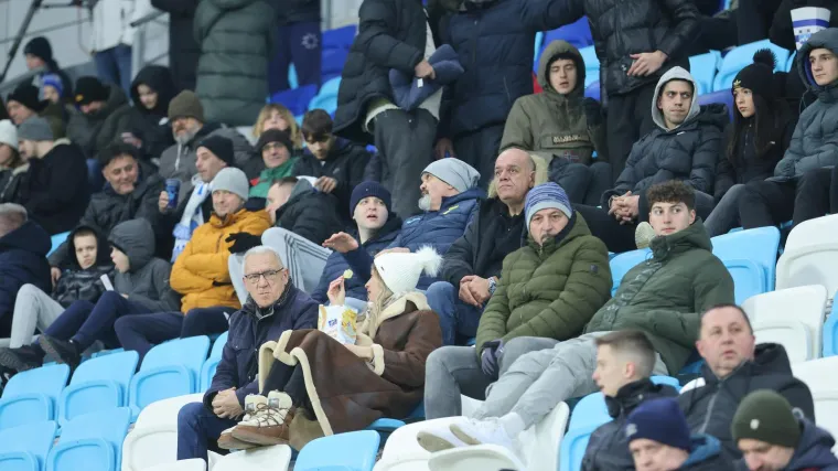 Svi navijači na Opus Areni su imali isti modni detalj, a evo kako su derbi vidjeli Sopić i Garcia