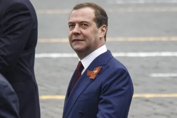 Medvedev ironično o napadu na Iran: 'Mirotvorac je opet tu. Razgovori su bili paravan'