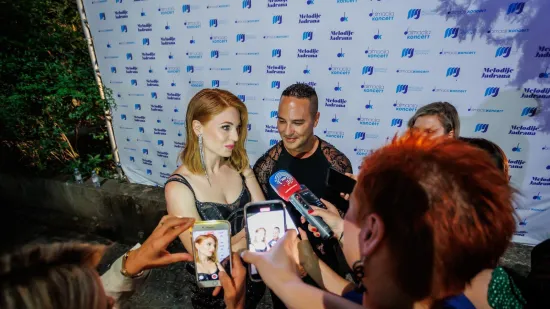 Od femme fatale do obiteljske žene: Prepoznajete li Nata&scaron;u Janjić na fotografijama iz mladosti?